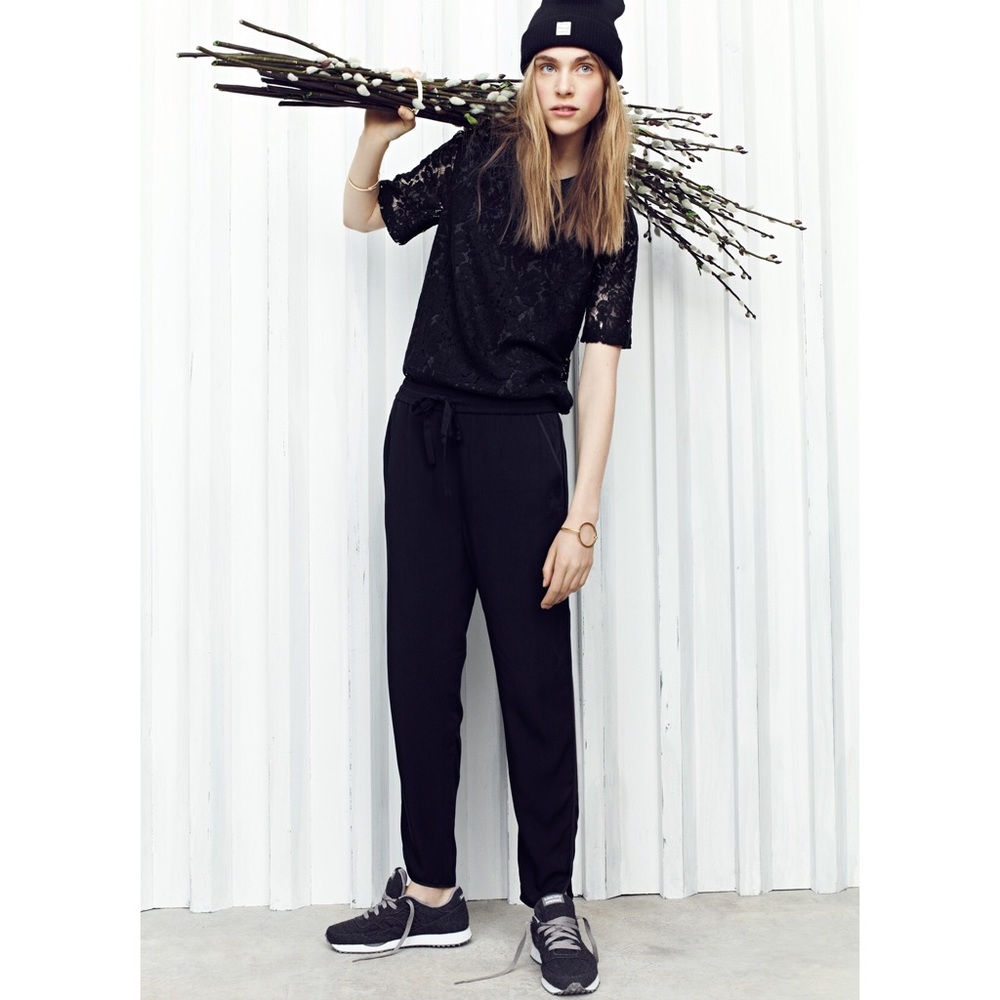 Madewell Lace Refined Tee in Black - Picture 2 of 5